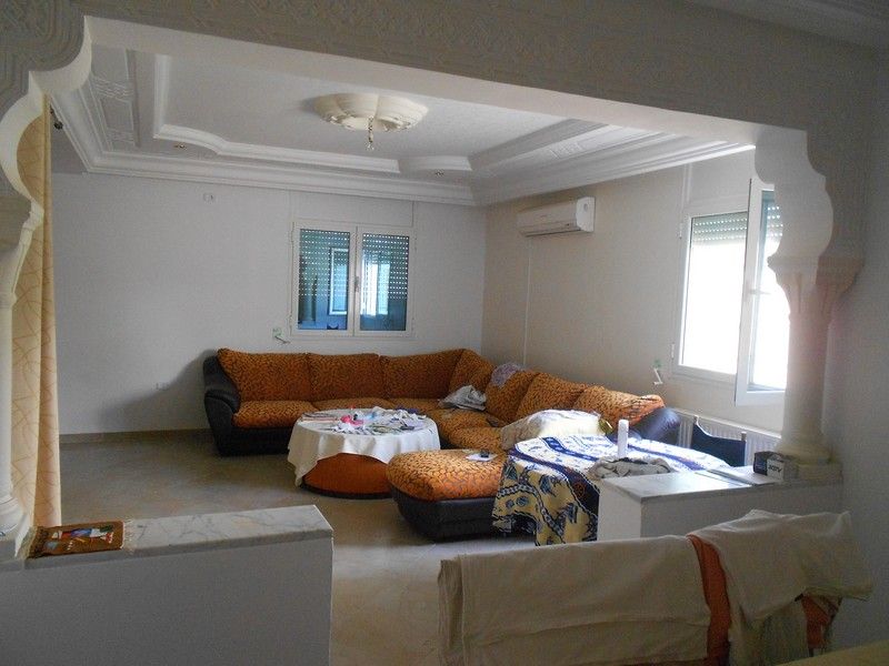 Av une récente villa à hammamet nord vente villa à hammamet Faux plafond salon tunisie