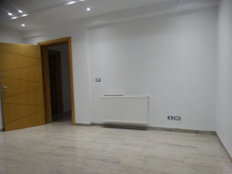 Bureau biwa 2 réf:hammamet