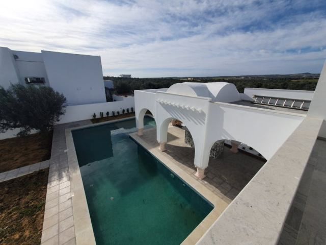 Villa chanel 2 réf:villa à hammamet