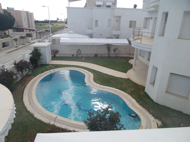 Villa moniaréf:  villa aevc piscine à beni khiar
