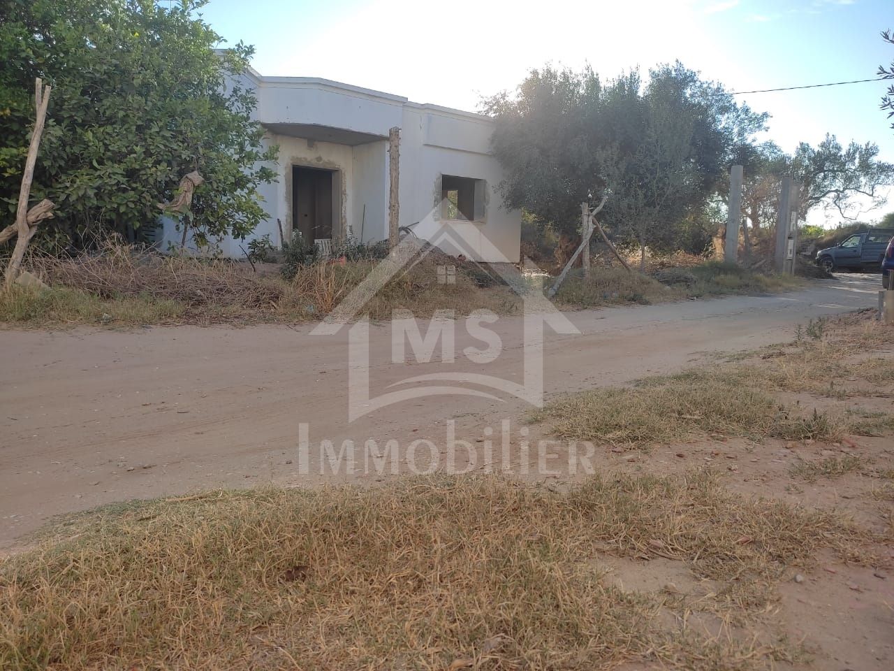 Terrain de 480 m² à vendre à 280 md à hammamet zone théâtre