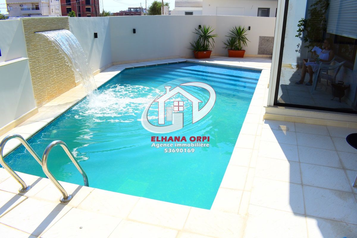 Avendre villa avec piscine plus 4 appartements