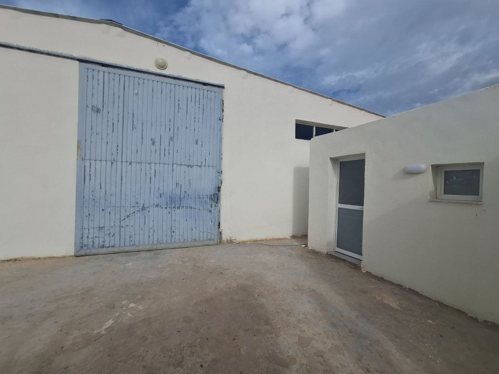 À louer – dÉpÔt industriel 850 m² À fouchena