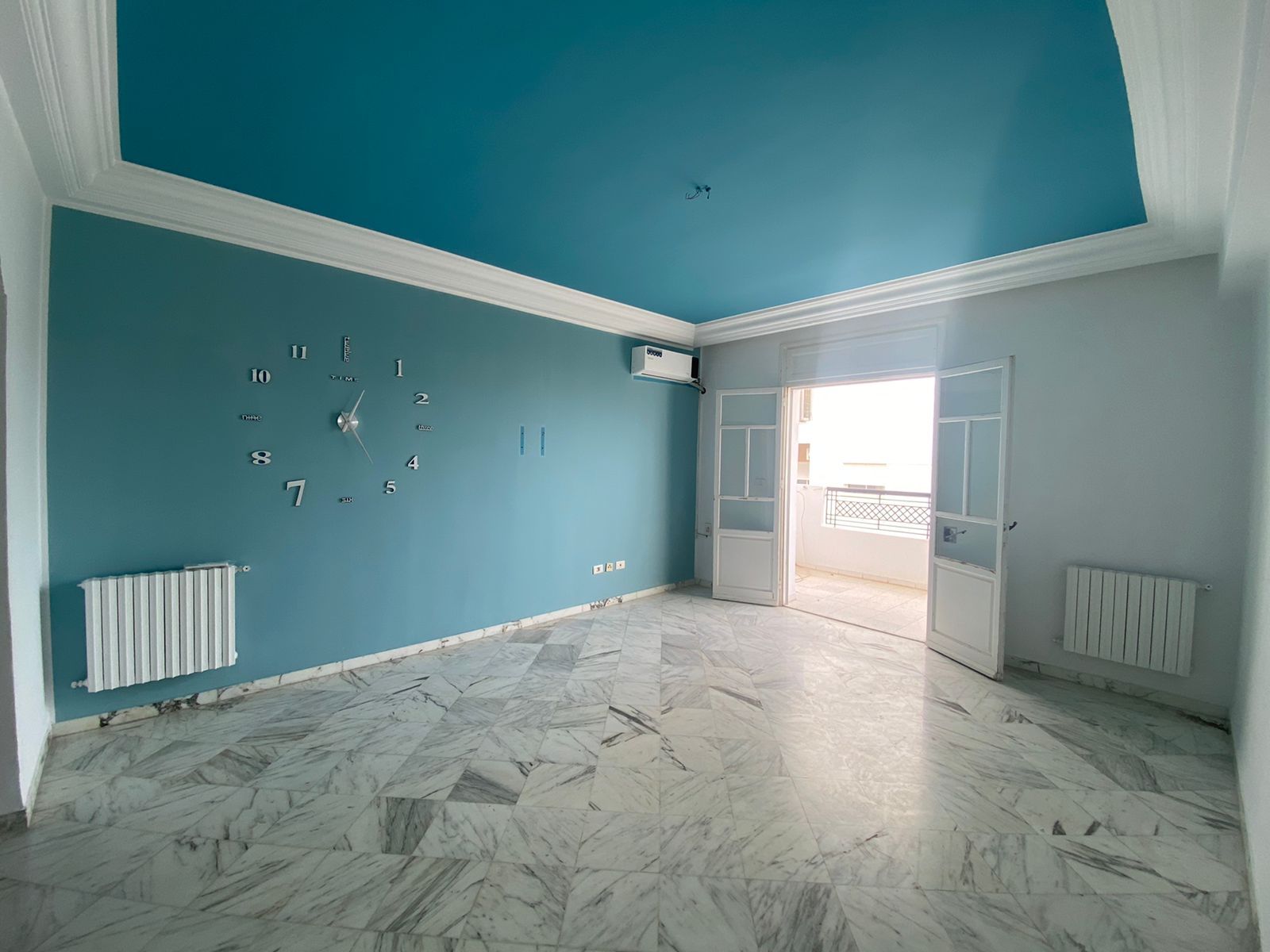 A vendre à riadh el andalous