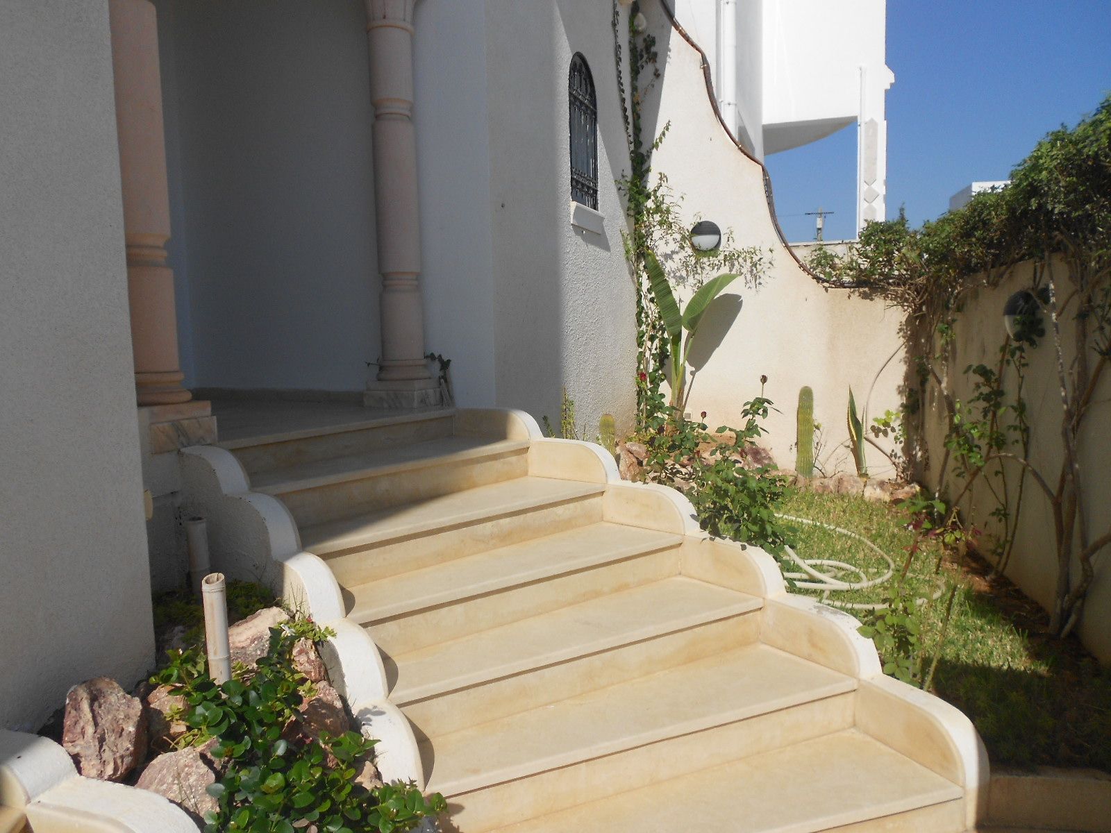 Al un appartements très bien meublé hammamet