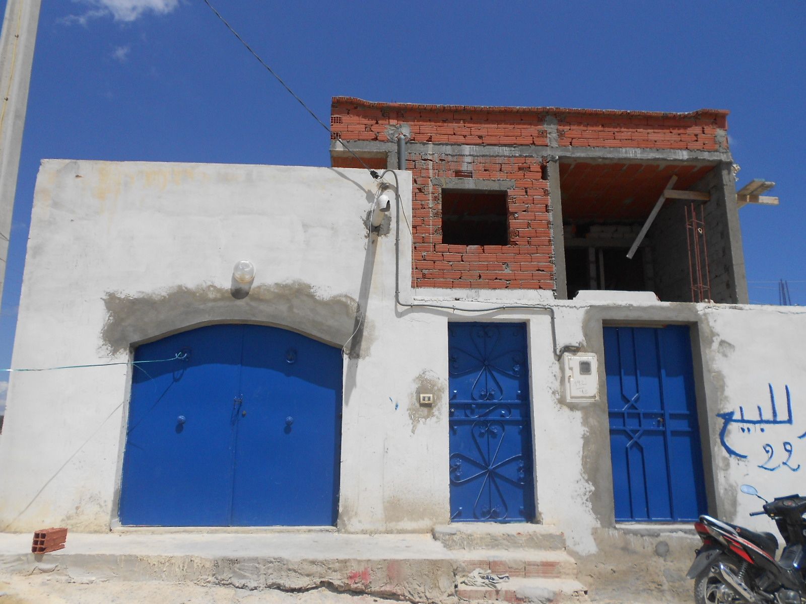 Av rez de chaussée un étage inachevé a hammamet