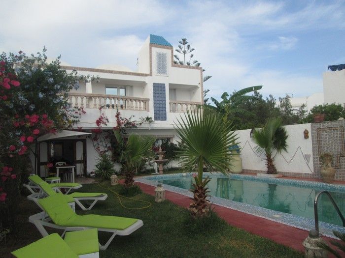 à hammamet zone miramar av duplex avec piscine