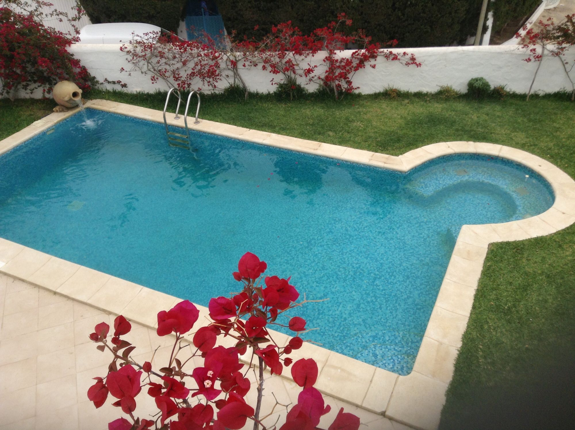 À louer belle demeure avec piscine