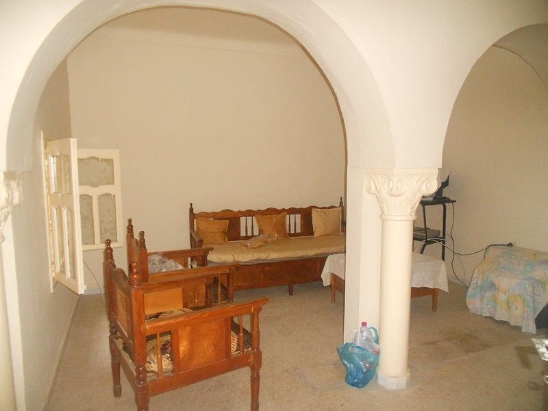 Av triplex au cœur de centre ville hammamet proche des commerces