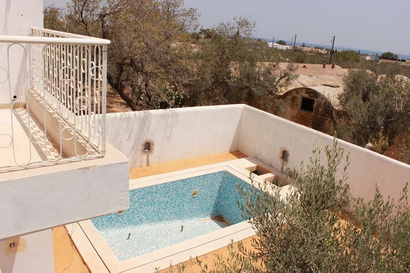 Une belle demeure villa avec piscine à hammamet nord