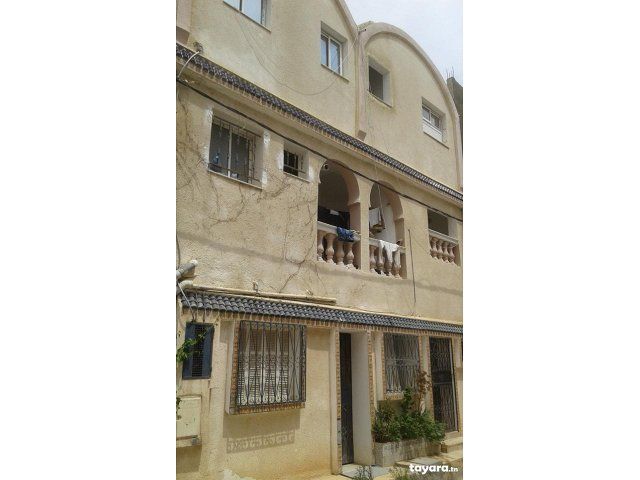 Affaire trois studios a bareket essahel