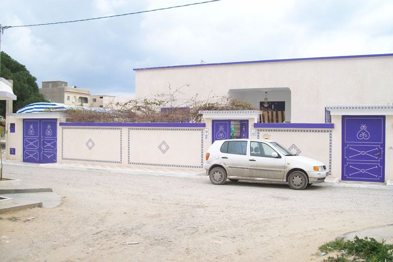 Av. a nabeul el borj vv : 300