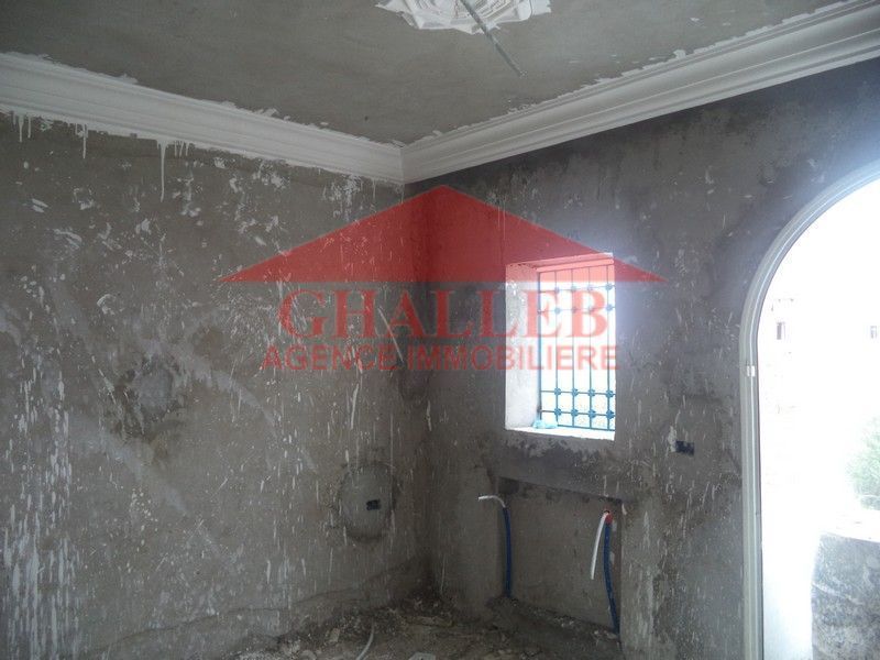 Av deuplex inacheveé a hammamet seif