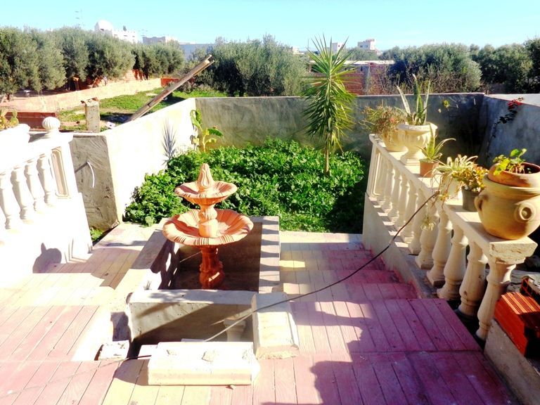 Av duplex inacheveé a hammamet sf