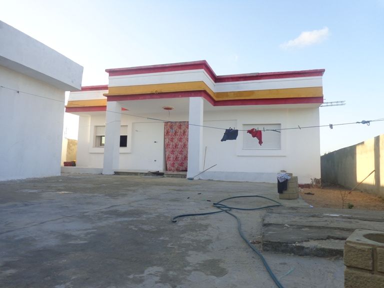 Av maison spacieuse à beni wael ch