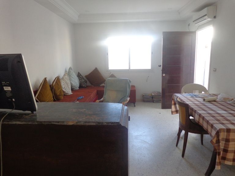 Av un appartement à kharrouba en face carrefour ch