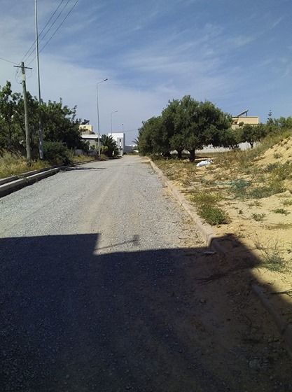 Lot de terrain de 400 à hammamet nord hh