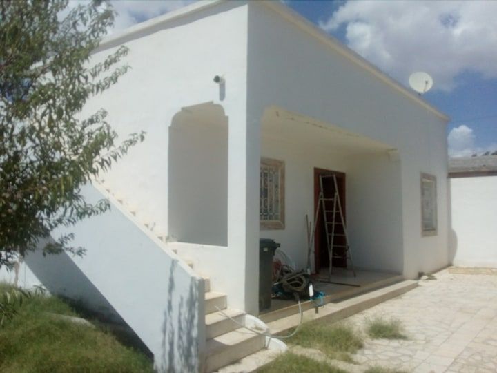 Maison compose un chambre et salon