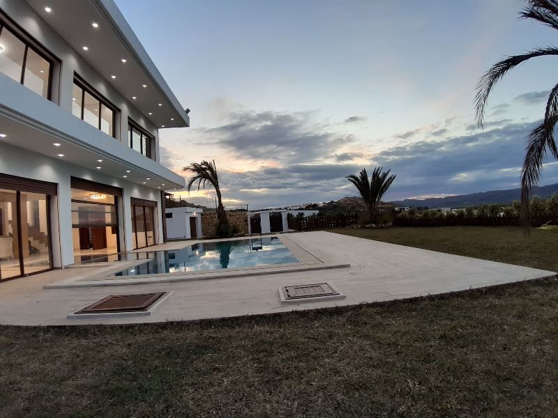 Villa monica réf: villa avec piscine