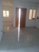 A louer étage de villa neuf a Rades