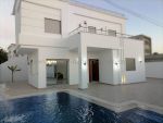 Belle villa avec piscine à louer à Djerba  zone touristique