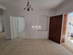 Appartement non meublé à louer à l'année