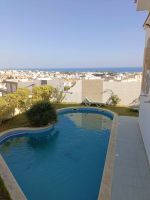 Al grand villa avec piscine s+4 à hammamet nord