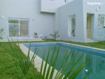 Loue belle villa neuve avec piscine et jardin dans residence