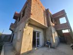 Maison d’angle neuve 2025 avec jardin garage et étage inachevé –