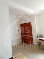 Belle maison avec étage inachevé à vendre à 270 md