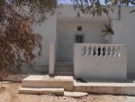 Av une vaste maison dans les alentours de hammamet