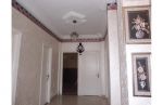 à vos disposition une belle maison avec deux appartements oo