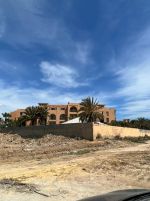 Terrain a yassmine hammamet pied dans l'eau