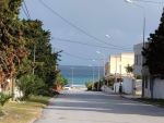 Deux maisons l'une est inachevée a plage el haouaria