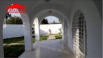 Une belle villa sur deux niveaux avec piscine à hammamet em