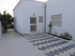 Av villa de charme de haut standing avec grand jardin gazonnée sb