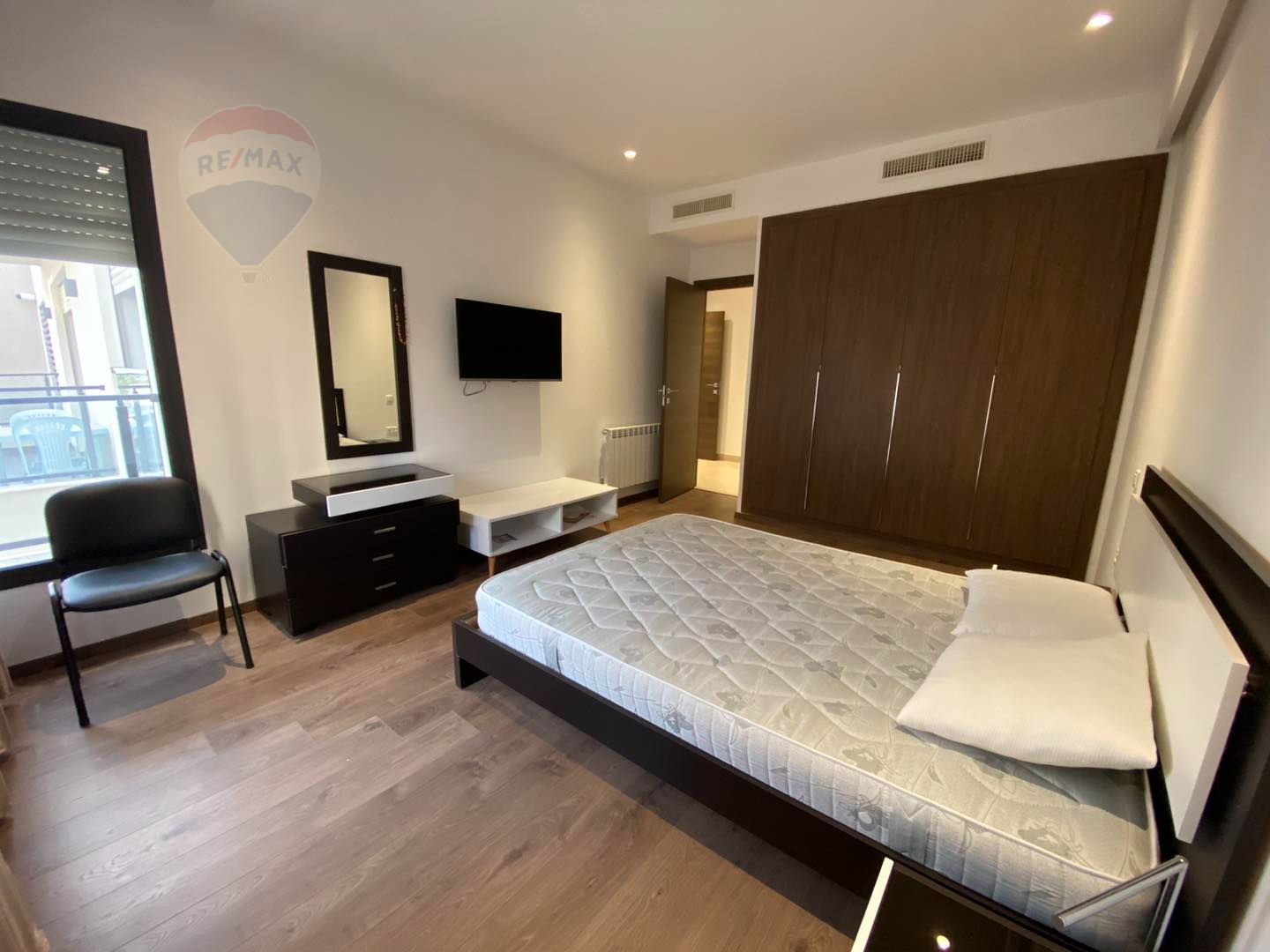A louer appartement S2 meublé au lac 2