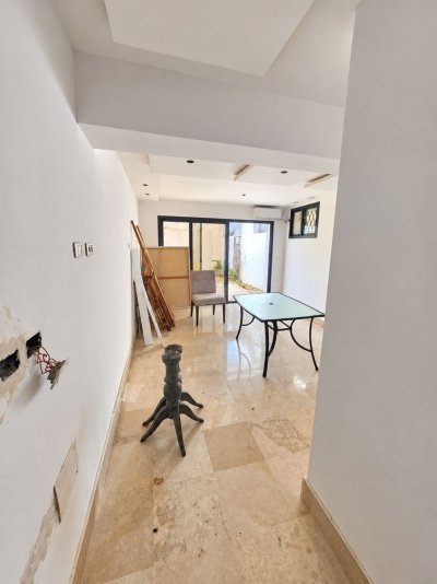 Room 52 m² + terrace in Mégrine Coteaux