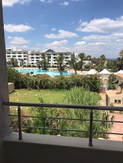 joli appartement tout neuf pieds dans l'eau