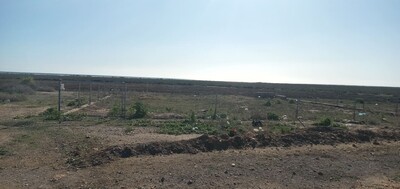 terrain 500m² commercial sur la route G bouficha