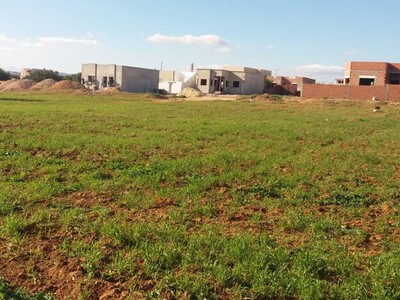 un terrain 600m² prés de maison d’hote