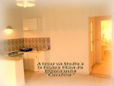 S+1 entièrement meublé a la Soukra