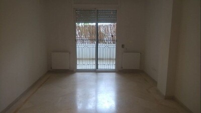 Riadh el andalous  à louer coquet appt S+1