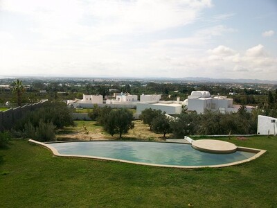 VILLA OMAR - Zone Craxi               REF. L089