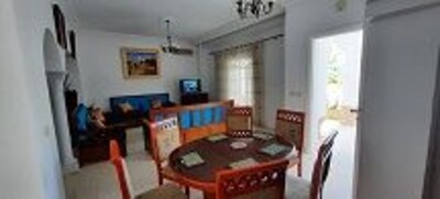 A V un très bel appartement situé au réez de chaussé