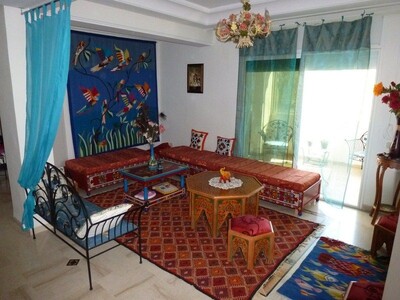 Bel appartement spacieux S+3 avec une belle grande terrasse