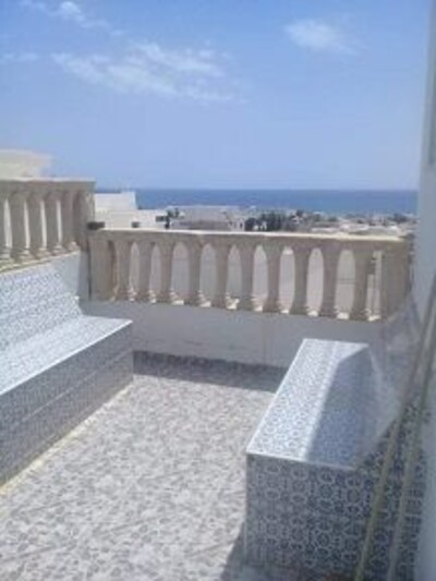 Appartement a vendre loin 10 min a pieds de la plage