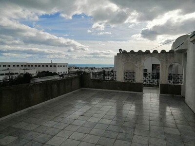Un bel appartement aec trois terasse a vendre R