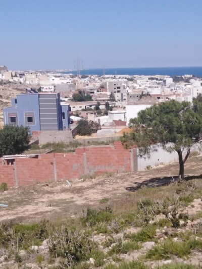 AV un terrain a Hammamet RAN