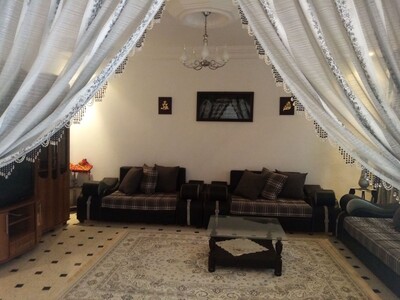 AV une belle maison à sidi hammamed m